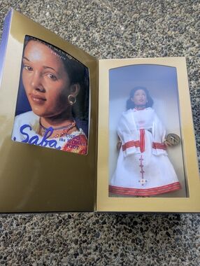 American Girl Ethiopia Girls of Many Lands Doll Book Set
